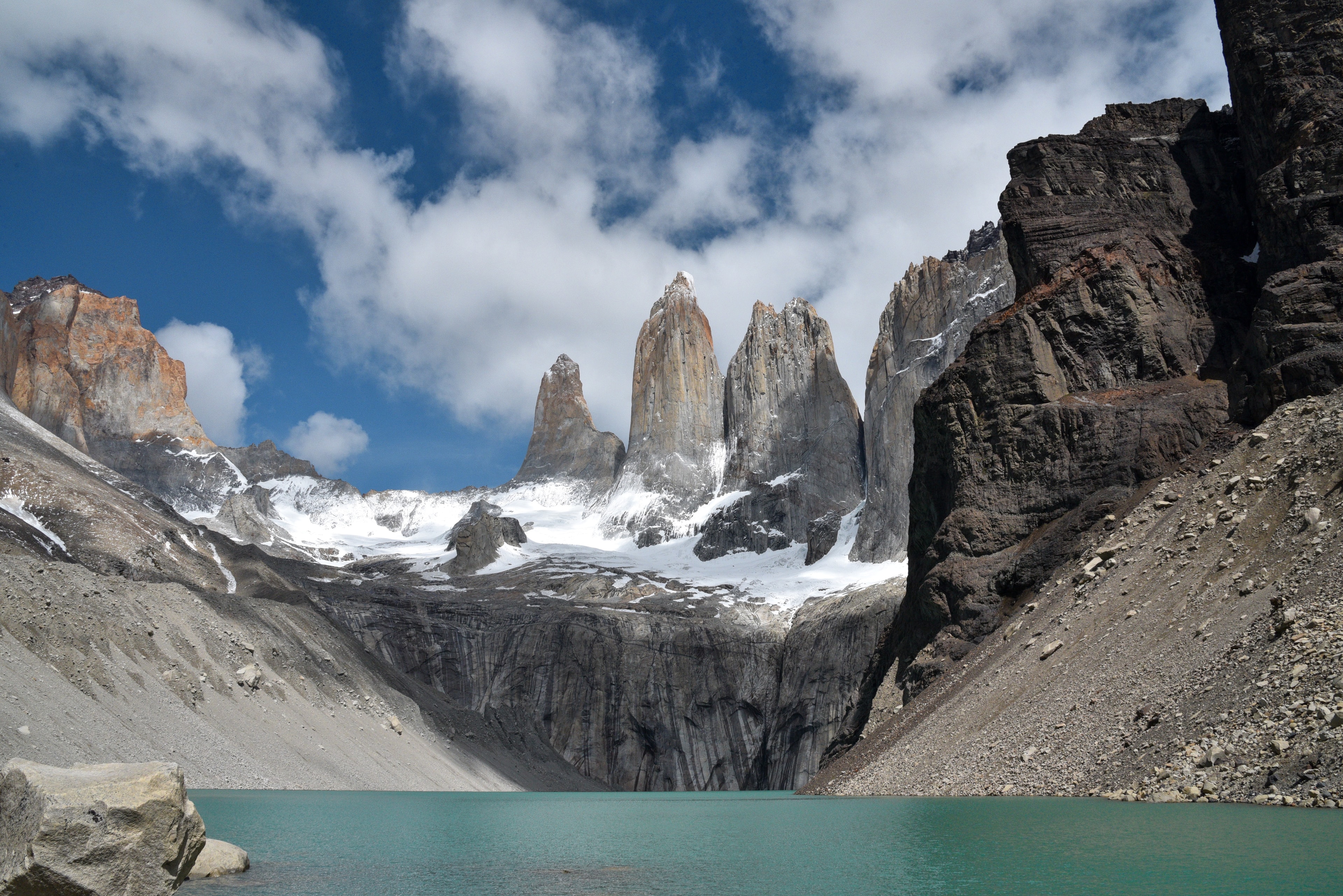Torres del Paine background